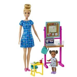 Barbie Careers Blonde Kindergarten Teacher Doll, Brunette Small Student Doll Set